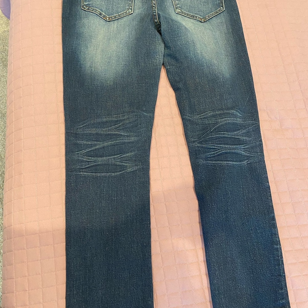 Blue Faith Jeans; Size 8; Women’s; ripped & distressed; stylish and fashionable - Picture 5 of 9